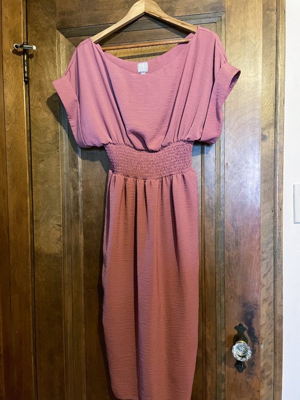 Beautiful ASOS Dress - Chic Neckline and Tapering Waist in Mauve / Dusty Rose